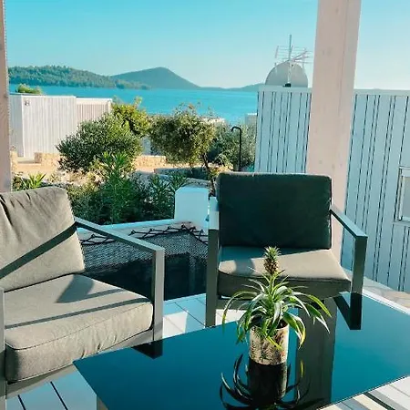 Nyaraló Buqez 66 Drage