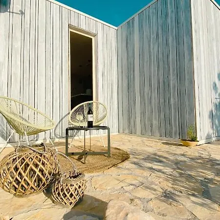 Buqez 66 Holiday home *